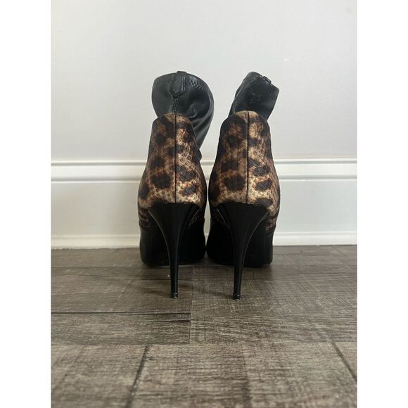 Giuseppe Zanotti cheetah leather bootie heels - Picture 3 of 5